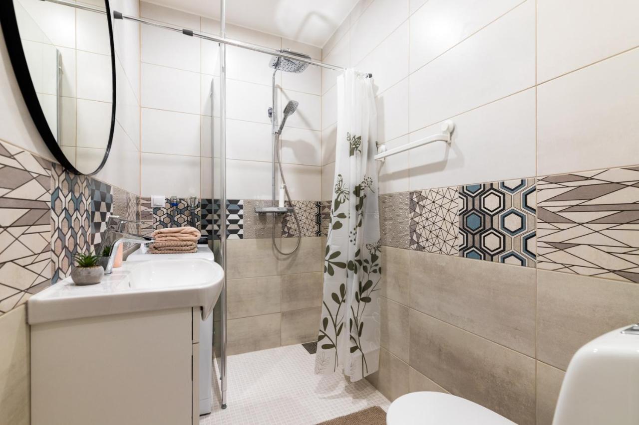 Charming 1Br In Superb Location, Free Parking & Wi-Fi Lejlighed Tallinn Eksteriør billede